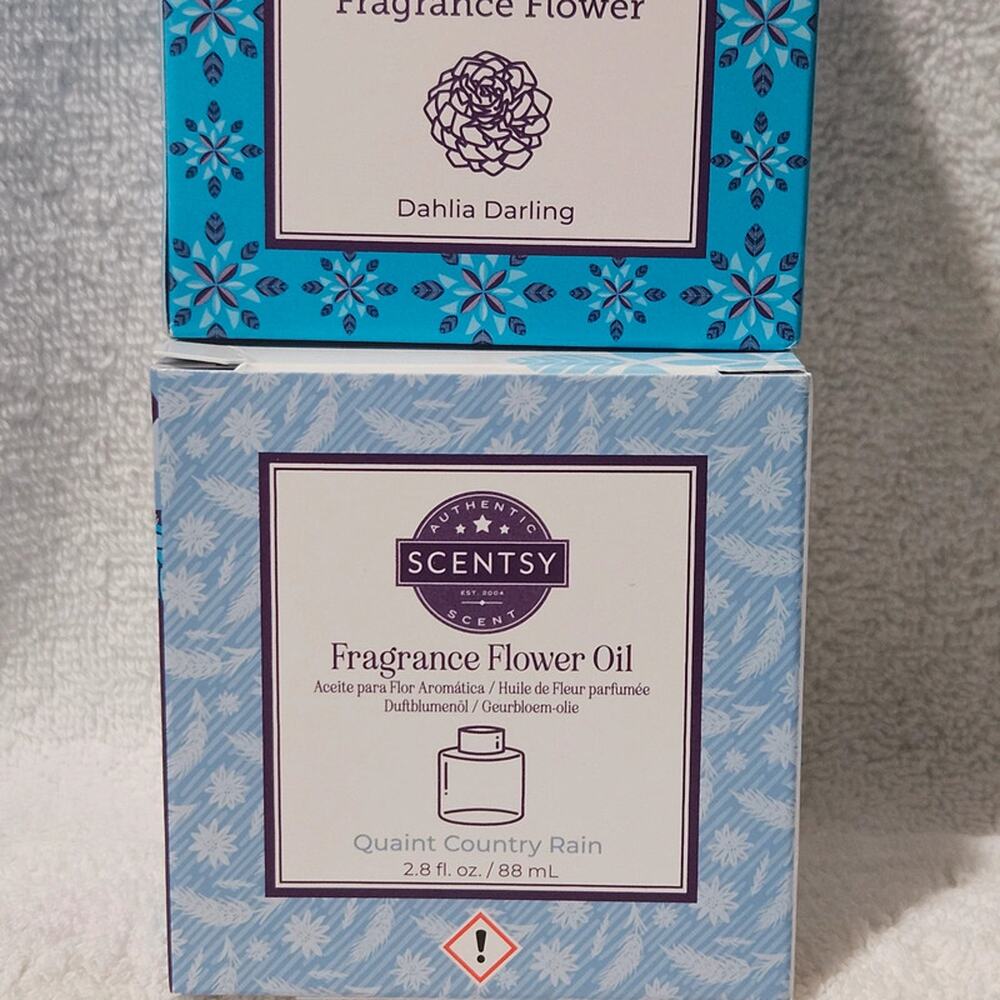 Scentsy Dahlia Darling Fragrance Flower Quaint Country Rain Oil New